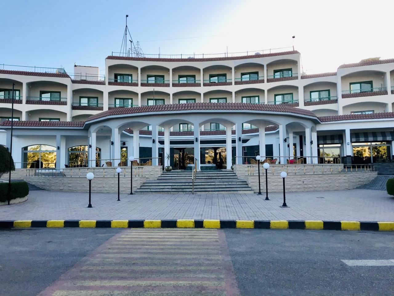 Assiut Cement Hotel Экстерьер фото